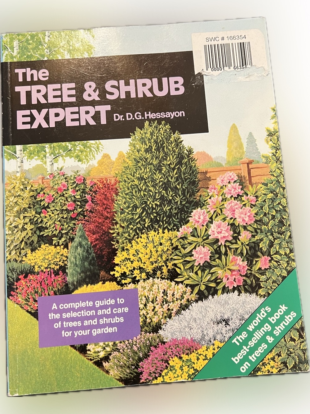 🔴The Tree & Shrub Expert Illustrated Gardening Book Guide Paperback